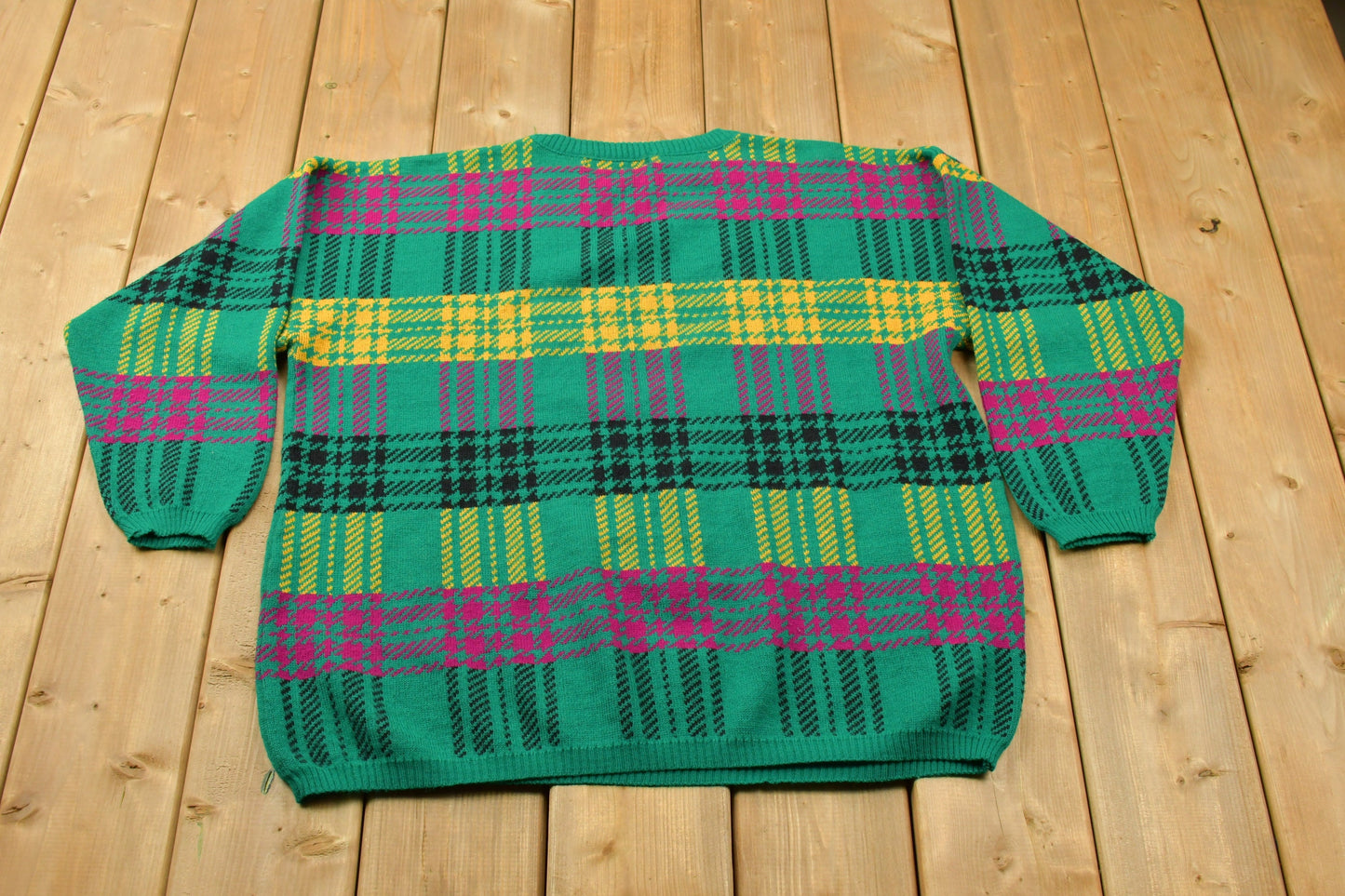 Vintage 1990s 100% Acrylic Wool Knit Sweater / Vintage 90s Crewneck / Outdoorsman / Vintage Knit / Winter Sweatshirt / Plaid Knit