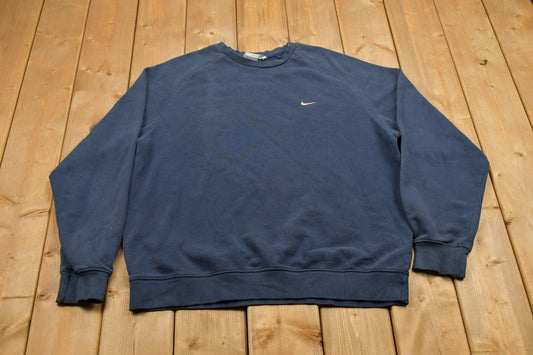 Vintage 1990s Blank Nike Crewneck Sweatshirt / 90s Crewneck / Made In USA / Essential / Streetwear / 90s Blank / Embroidered / Nike Sweater