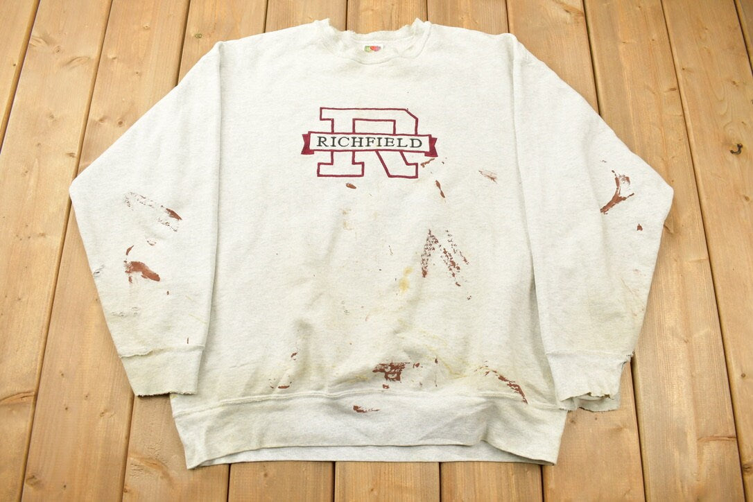 Vintage 1990s Richfield University Collegiate Crewneck / Embroidered / NCAA Sweatshirt / Sportswear / Americana / Distressed