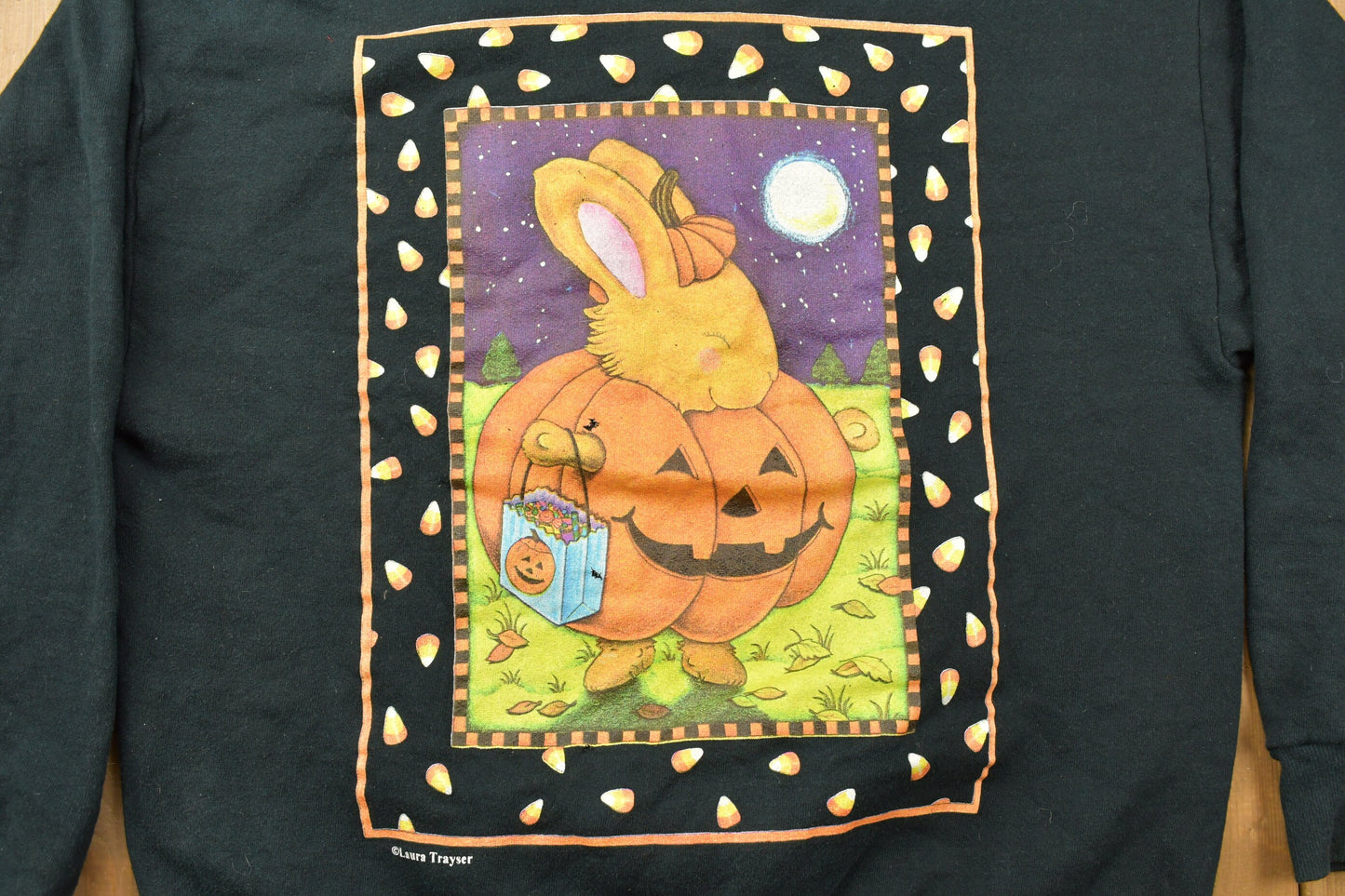 Vintage 1990s Laura Trayser Halloween Theme Pumpkin Crewneck Sweater / 90s Crewneck / Grandma Sweater / Bunny Sweater / Spooky Theme