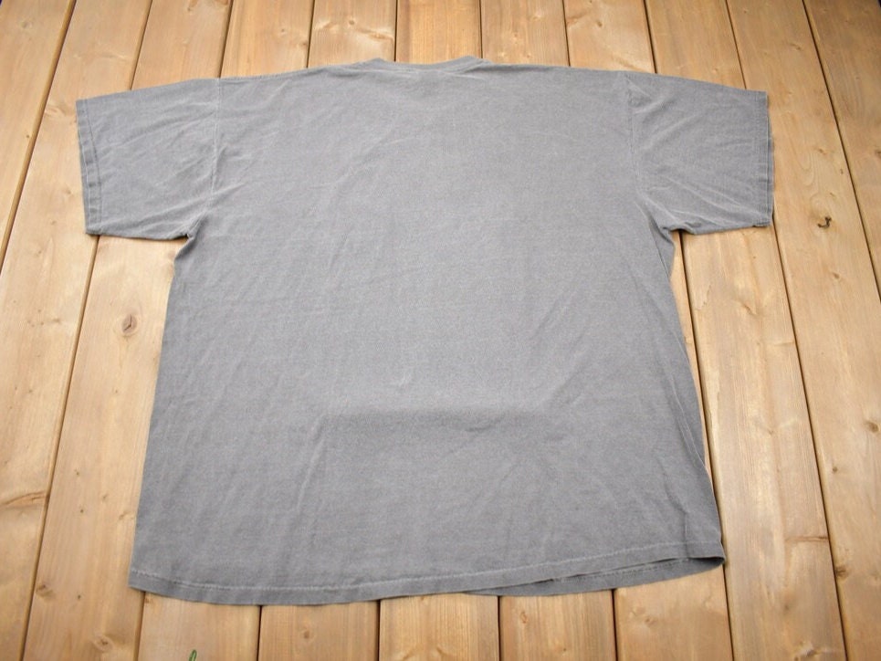 Vintage 1990s Nike Graphic T Shirt