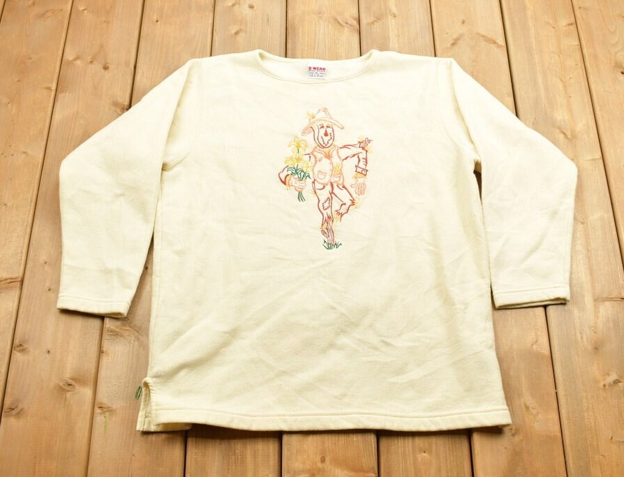 Vintage 1990s Scarecrow Embroidered Graphic Crewneck Sweatshirt / 90s Crewneck / Souvenir / Athleisure / Streetwear / Halloween & Fall Theme