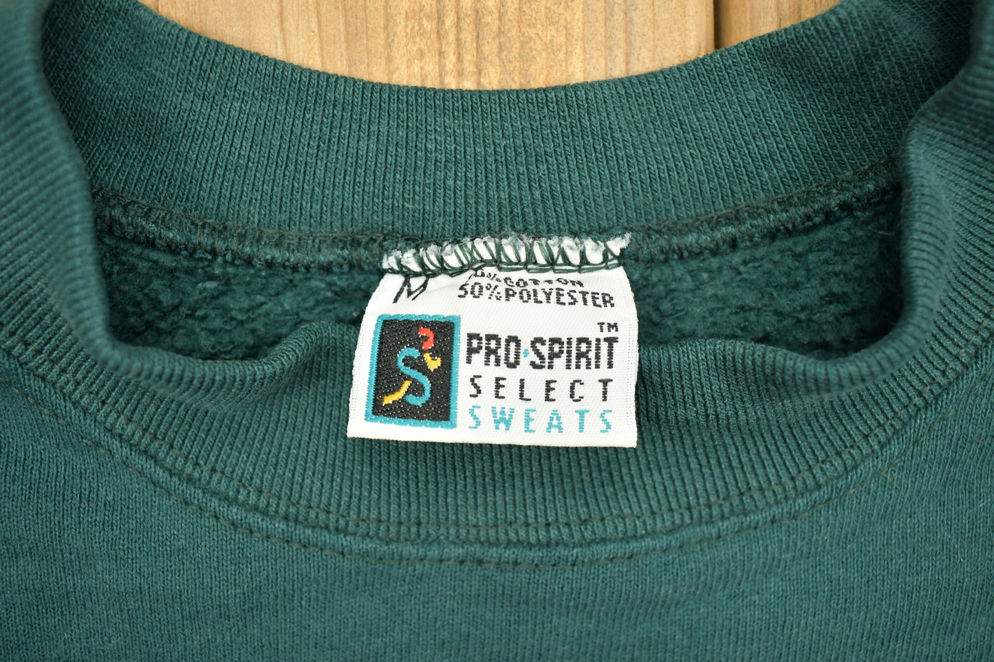 Vintage 1990s Pro Spirit Select/ Cute Heart Crewneck Sweater / 90s Crewneck / Grandma Sweater / Streetwear