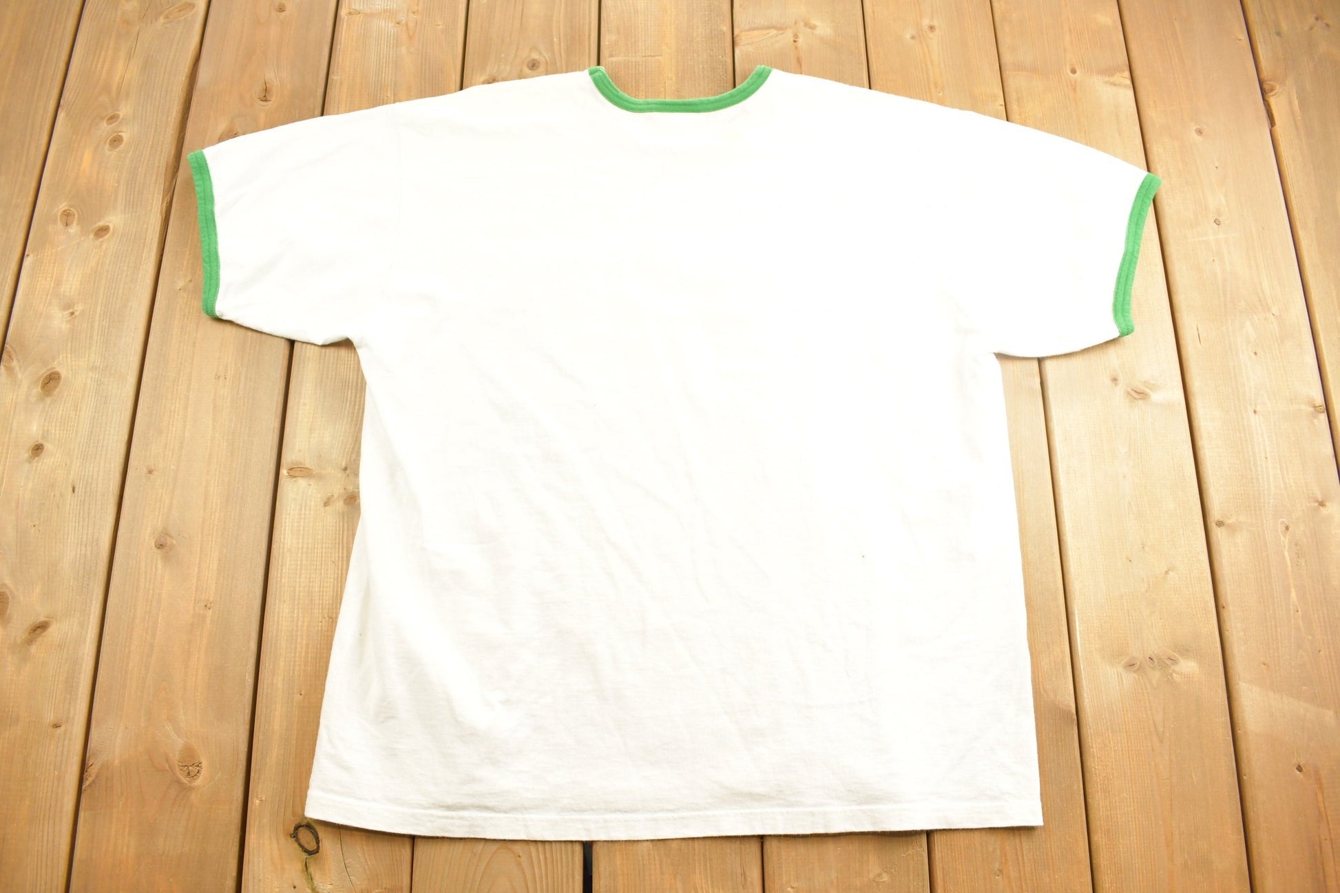 Vintage Y2K NIKE Graphic T-Shirt