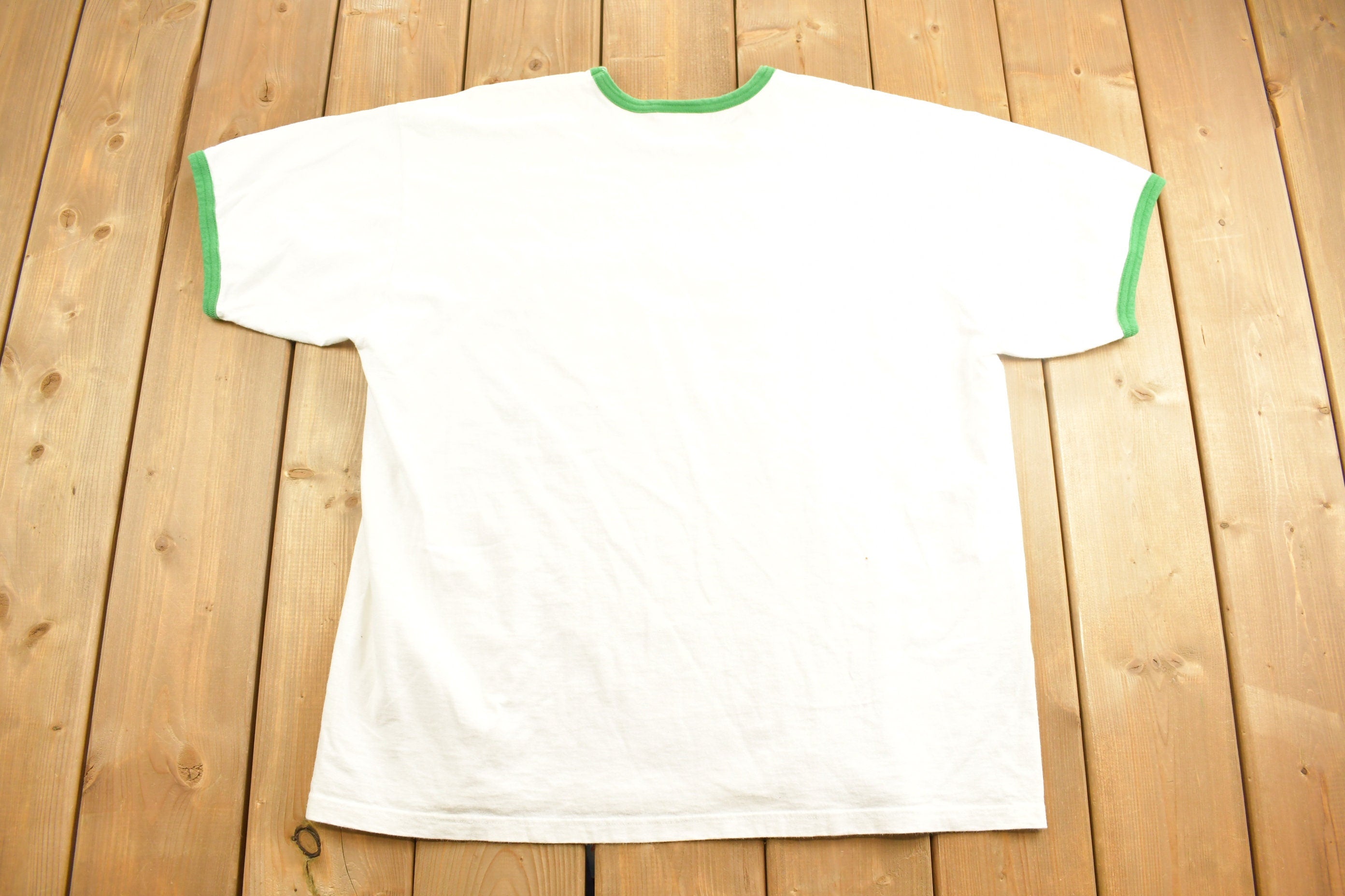 Vintage Y2K NIKE Graphic T-Shirt