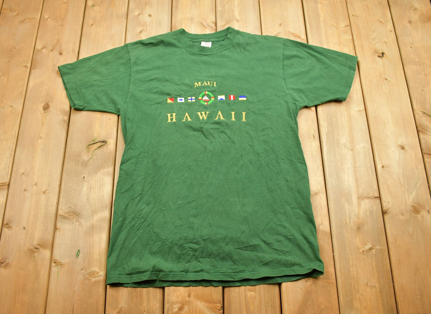 Vintage 1990s Hawaii Maui Souvenir T Shirt / Streetwear / Made In USA / Vacation Tee / Travel T Shirt / Hawaiian Shirt / Maui Shirt / USA