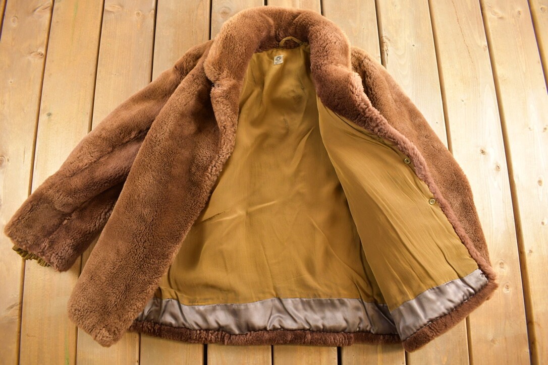 Vintage 1940s  Scandinavian shearling Fur Coat