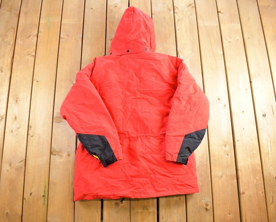 Vintage 1990s Marlboro Country Store Ski Jacket