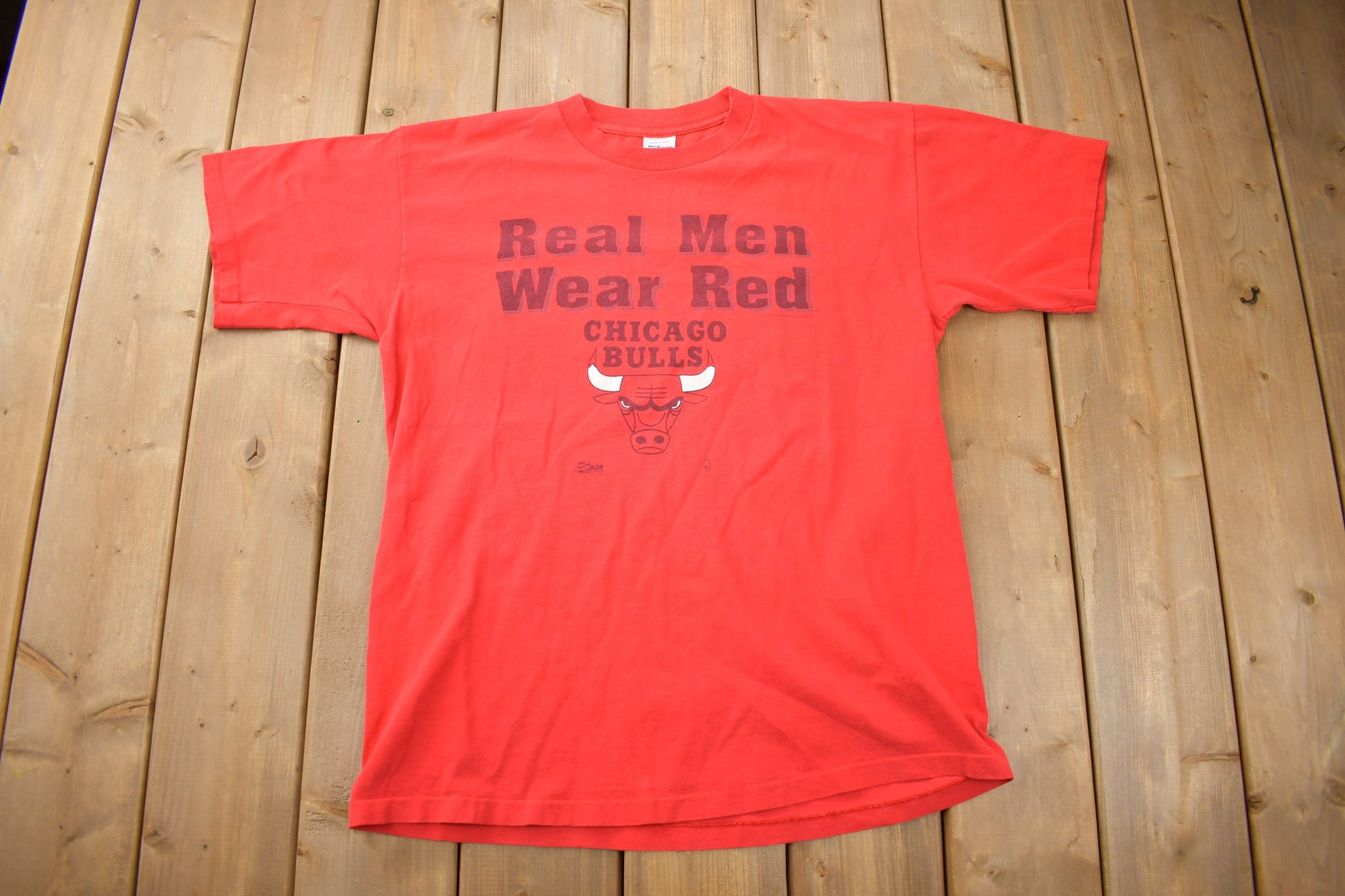 Vintage 1994 Chicago Bulls NBA Real Men Wear Red Graphic T-Shirt