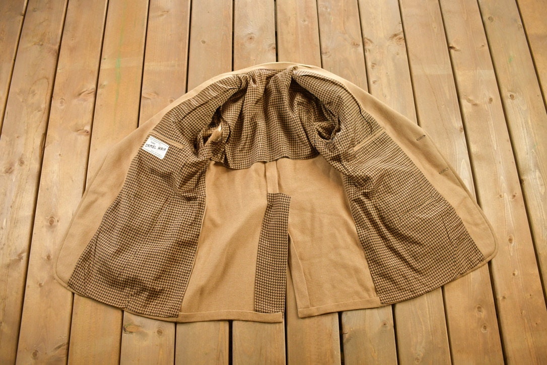 Vintage 1970s 100% Camel Hair Blazer