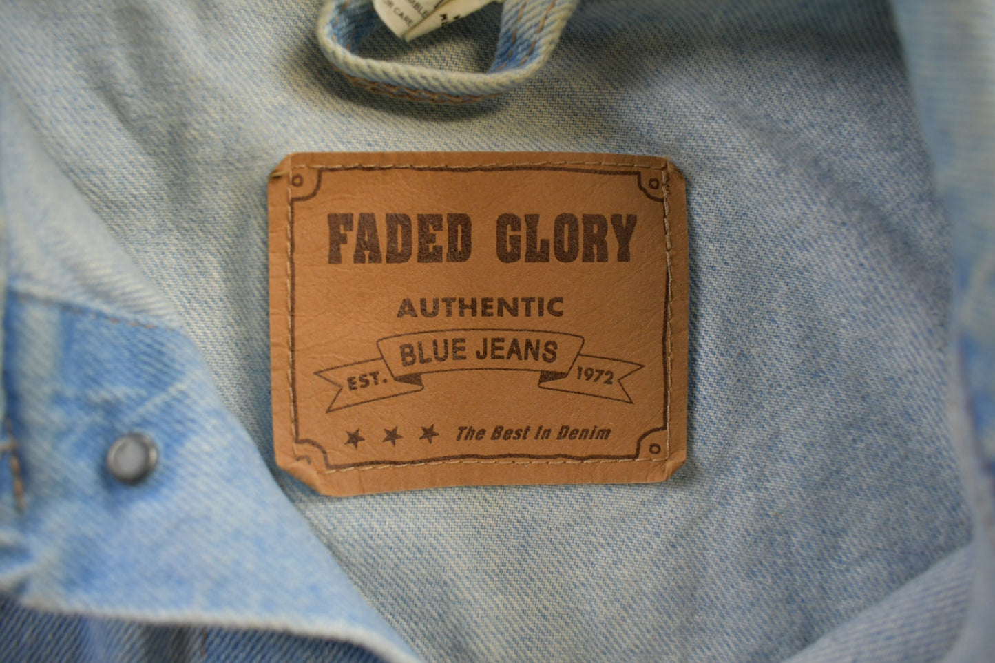 Vintage 1990s Faded Glory Denim Jean Jacket / Vintage Denim / Streetwear / Vintage Fall Outerwear / Fall Jacket / Light Wash