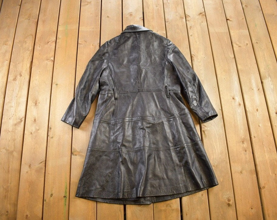 Vintage 1980s Mandels Leather Trench Coat / Fall Outerwear / Leather Coat / Winter Outerwear / Streetwear Fashion / Rain Coat