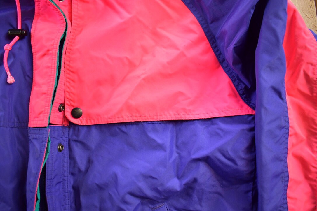 Vintage 1990s Columbia Sportswear Full Zip Color Block Winter Jacket / Shell Jacket / Streetwear / Athleisure