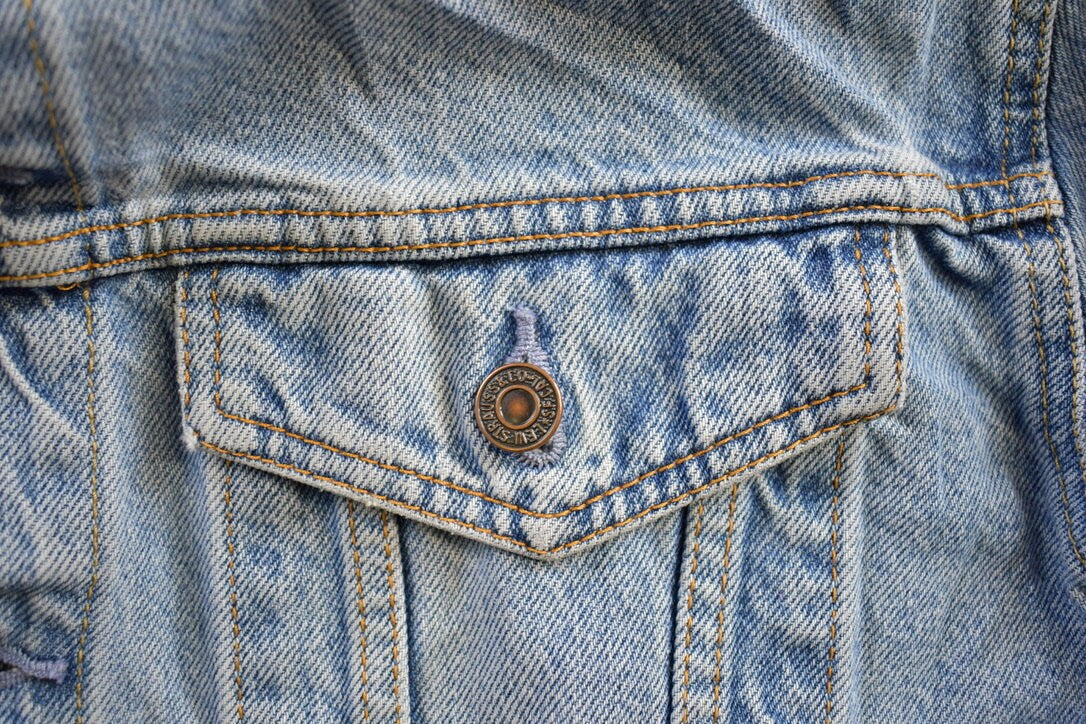 Vintage 1990s Levis Jean Jacket / Vintage Denim / Streetwear / Vintage Fall Outerwear / Fall Jacket / Levi's denim / Distressed