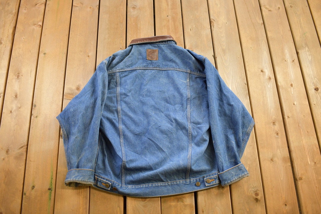 Vintage 1980s Marlboro Denim Jean Jacket / Vintage Denim / Streetwear / Vintage Fall Outerwear / Fall Jacket / Blanket Lined