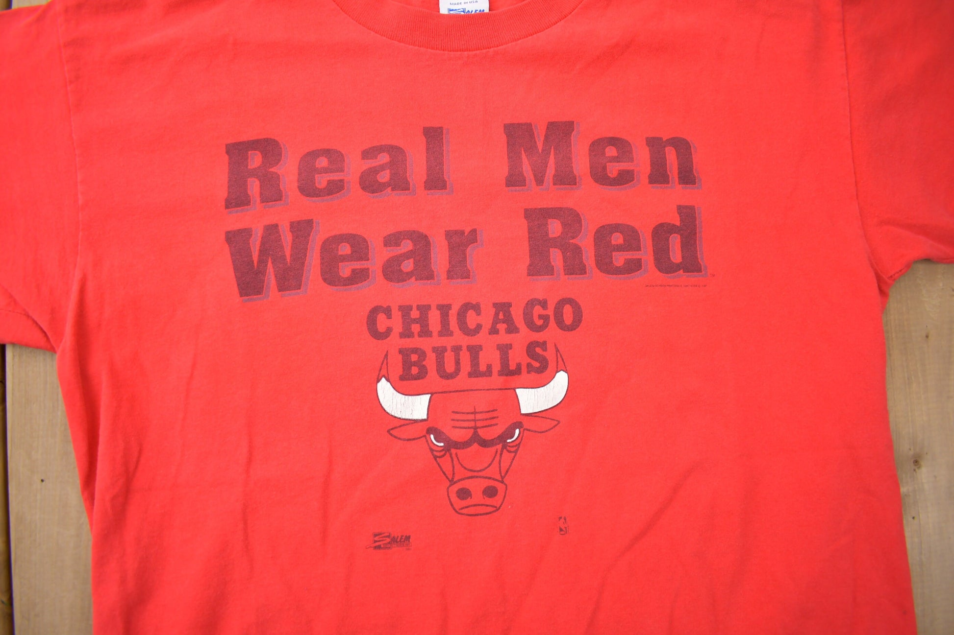Vintage 1994 Chicago Bulls NBA Real Men Wear Red Graphic T-Shirt
