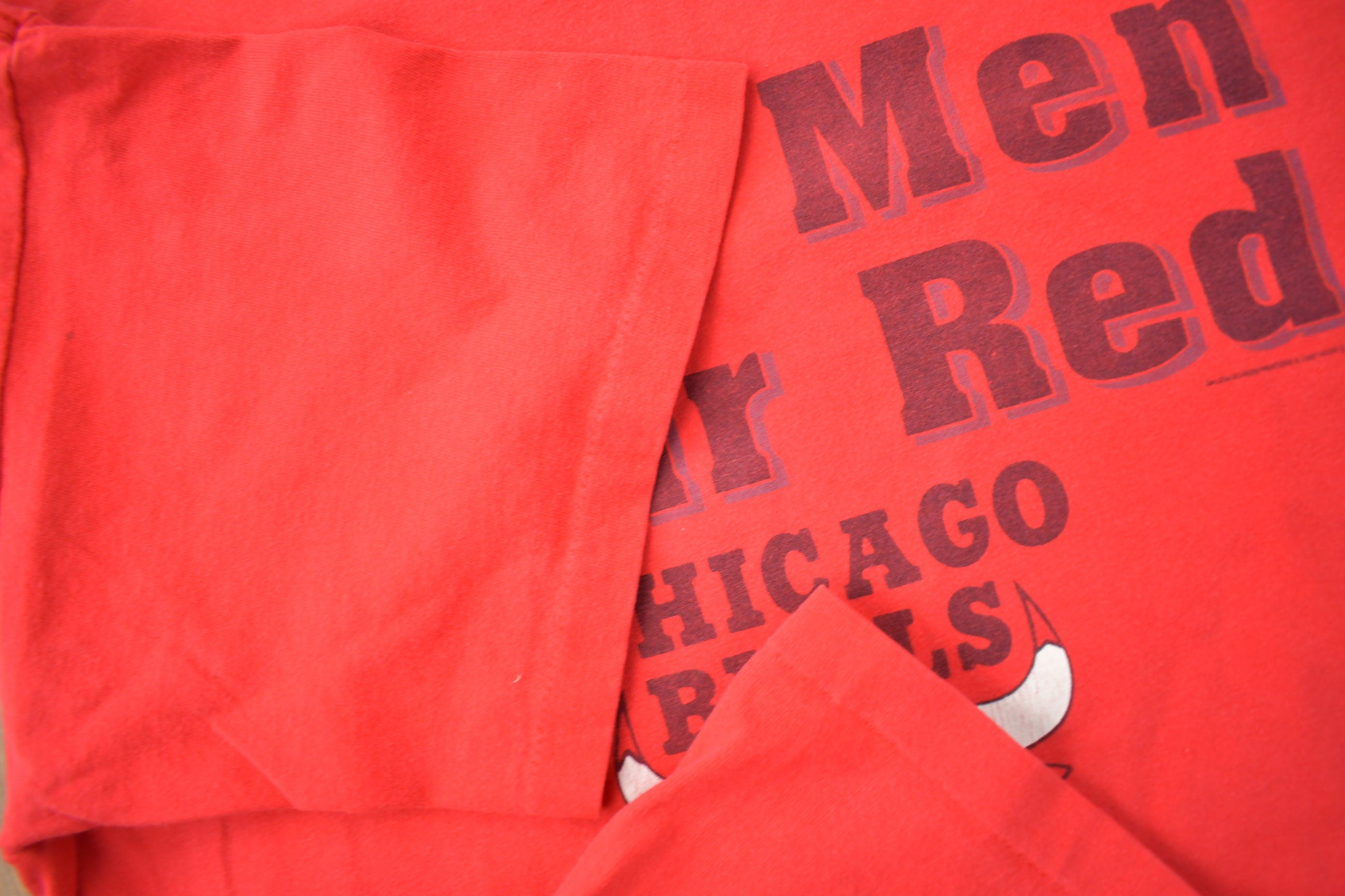Vintage 1994 Chicago Bulls NBA Real Men Wear Red Graphic T-Shirt