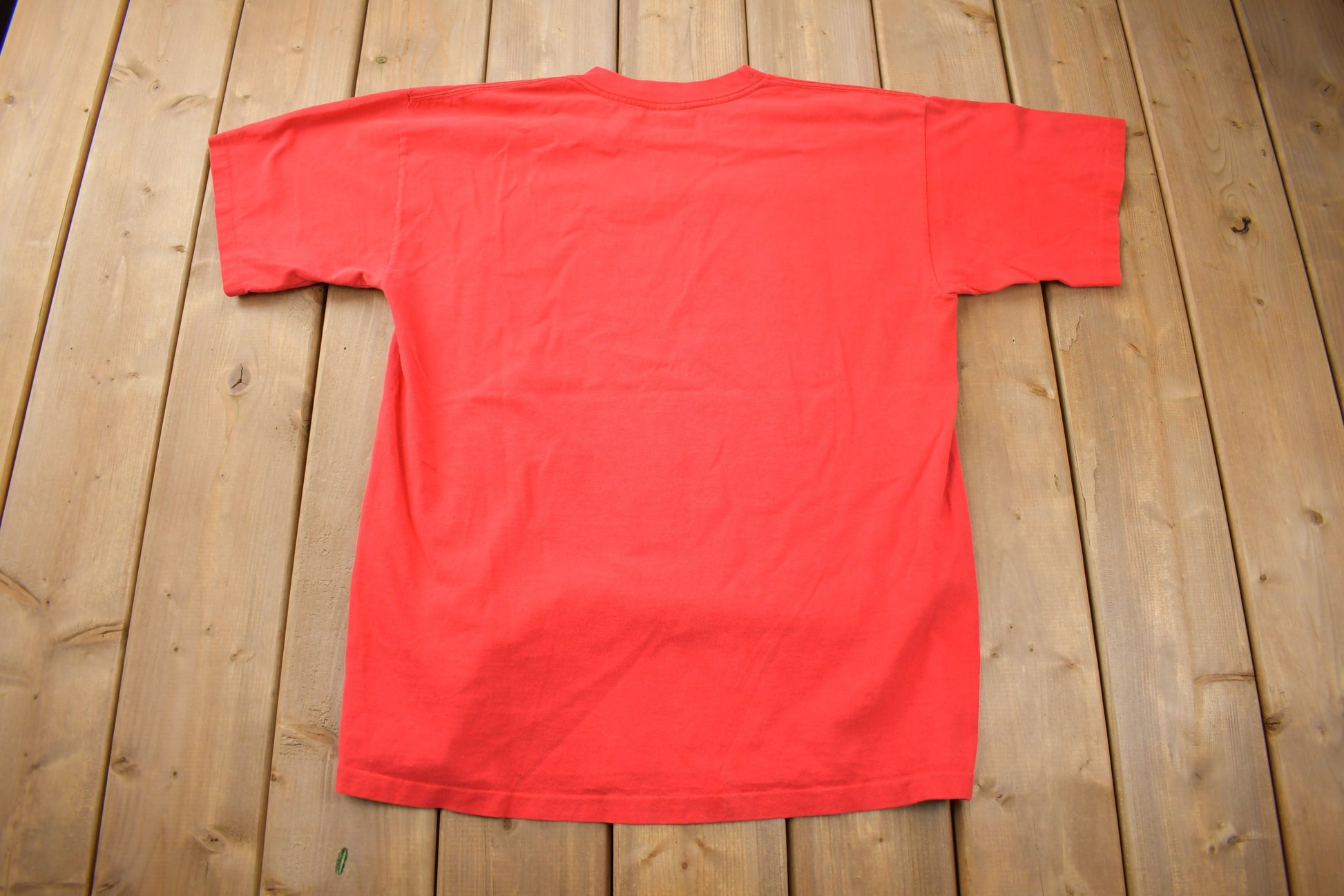 Vintage 1994 Chicago Bulls NBA Real Men Wear Red Graphic T-Shirt