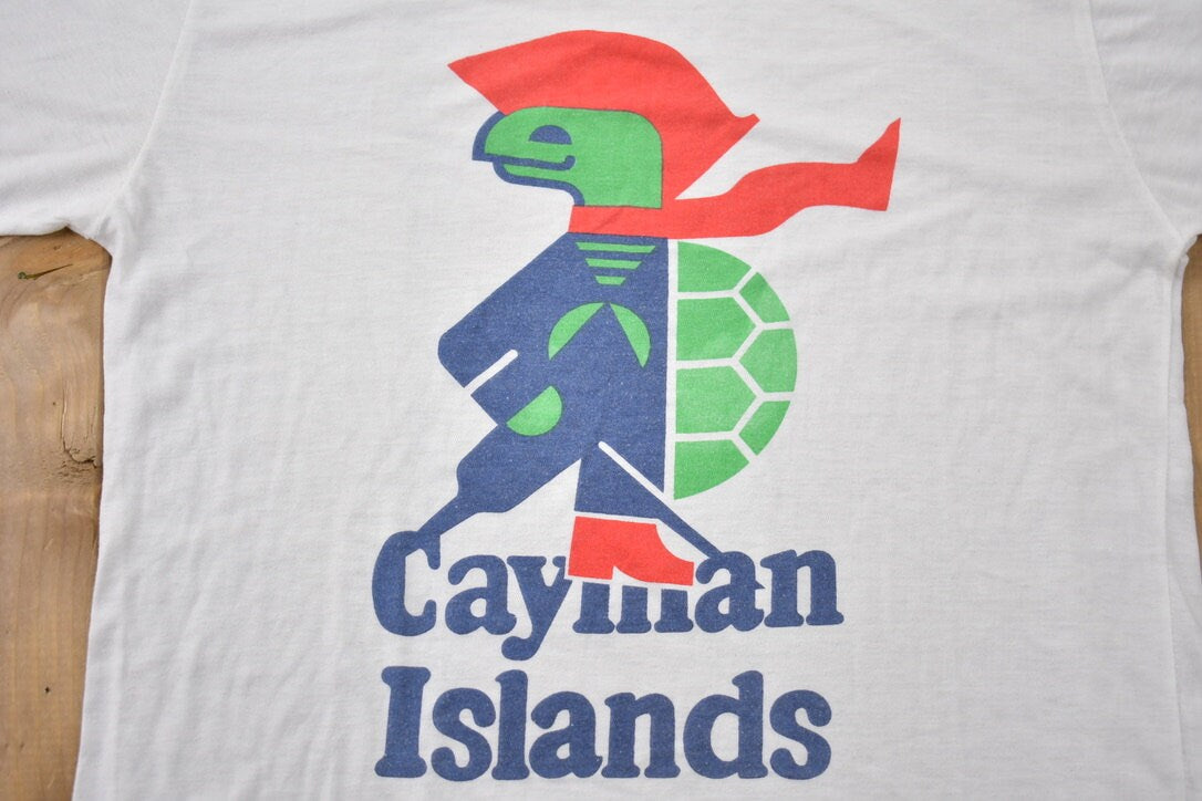 Vintage 1980s Cayman Islands Graphic T Shirt / 1980s T Shirt / Single Stitch / Vintage Distressing