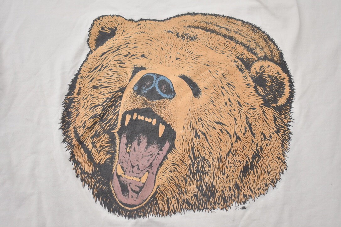 Vintage 1990s Bear Roar Graphic T-Shirt / Graphic / Single Stitch / 90s / Streetwear / Retro Style / Animal Graphic / 90s Bear Tee