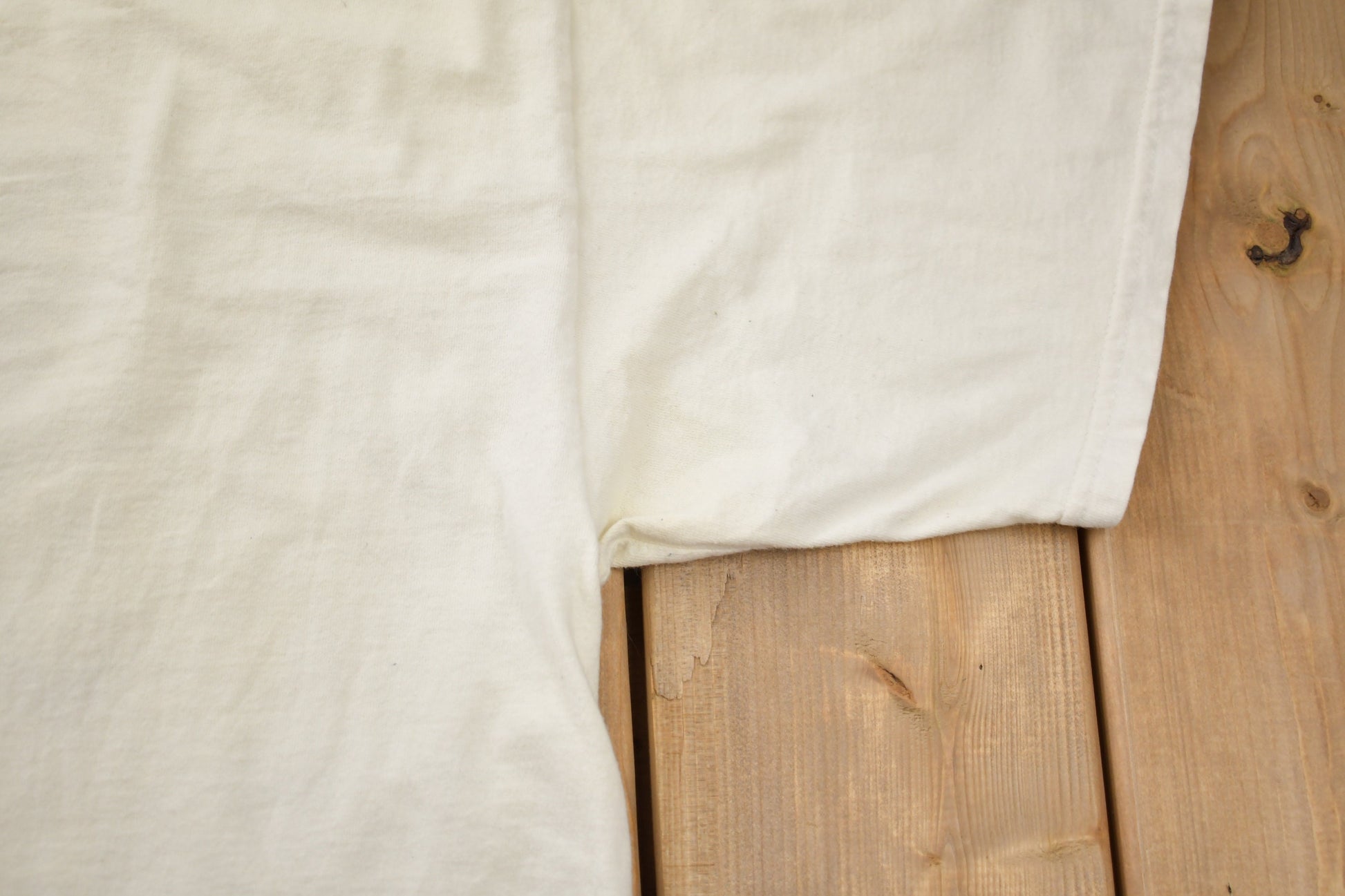 Vintage 1990s Nike Middle Swoosh Big Graphic T-Shirt