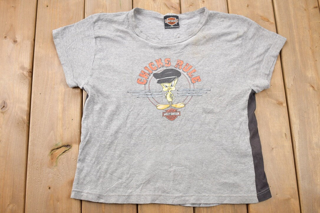 Vintage 1990s Harley Davidson Tweety Bird Looney Tunes Womens Graphic T-Shirt / Vintage Tweety Bird / Biker Tee / Vintage Harley Davidson