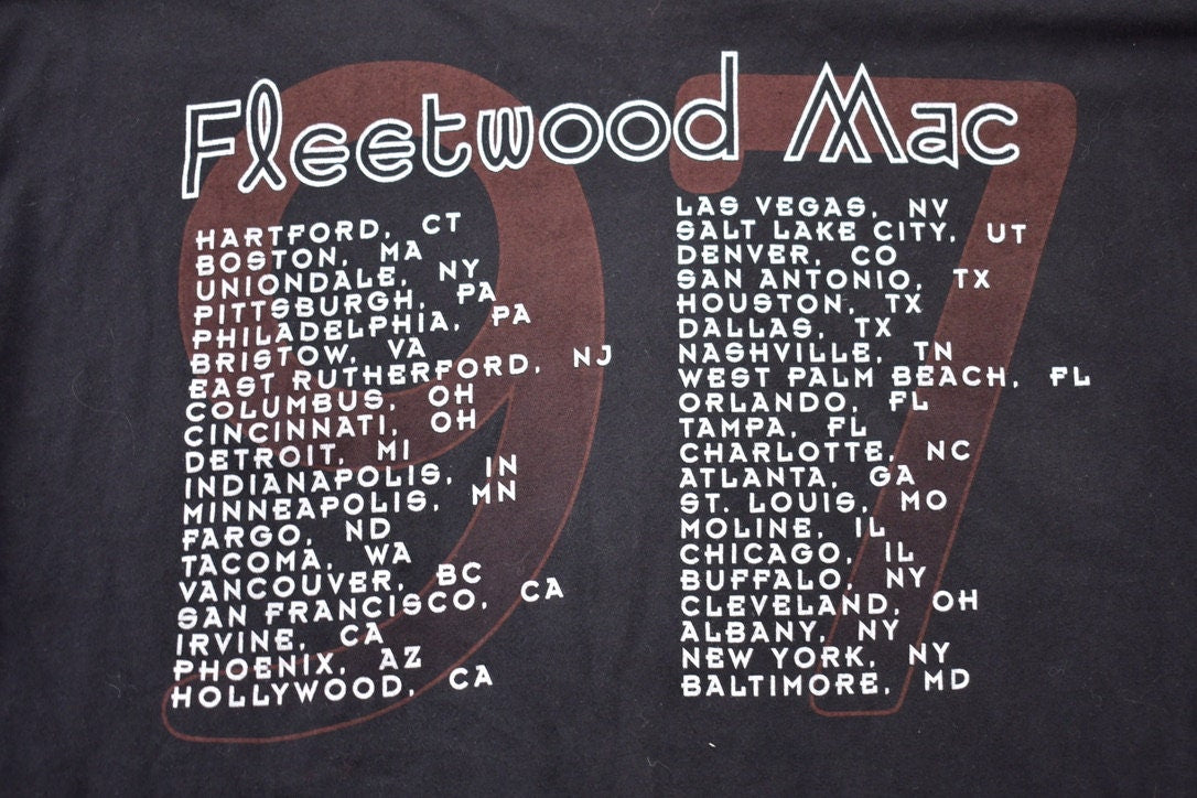 Vintage 1997 Fleetwood Mac Giant Tour Band T-shirt / Band Tee / 90s T-shirt / Music Promo / Premium Vintage / Concert Tee / Tour Shirt