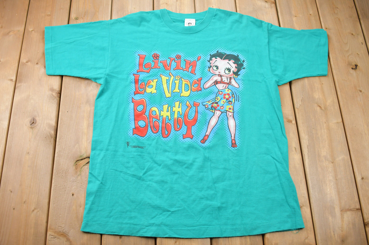 Vintage 2000 Betty Boop Livin La Vida Betty Graphic T-Shirt / 2000s Graphic Tee / Vintage Betty Boop / Y2K