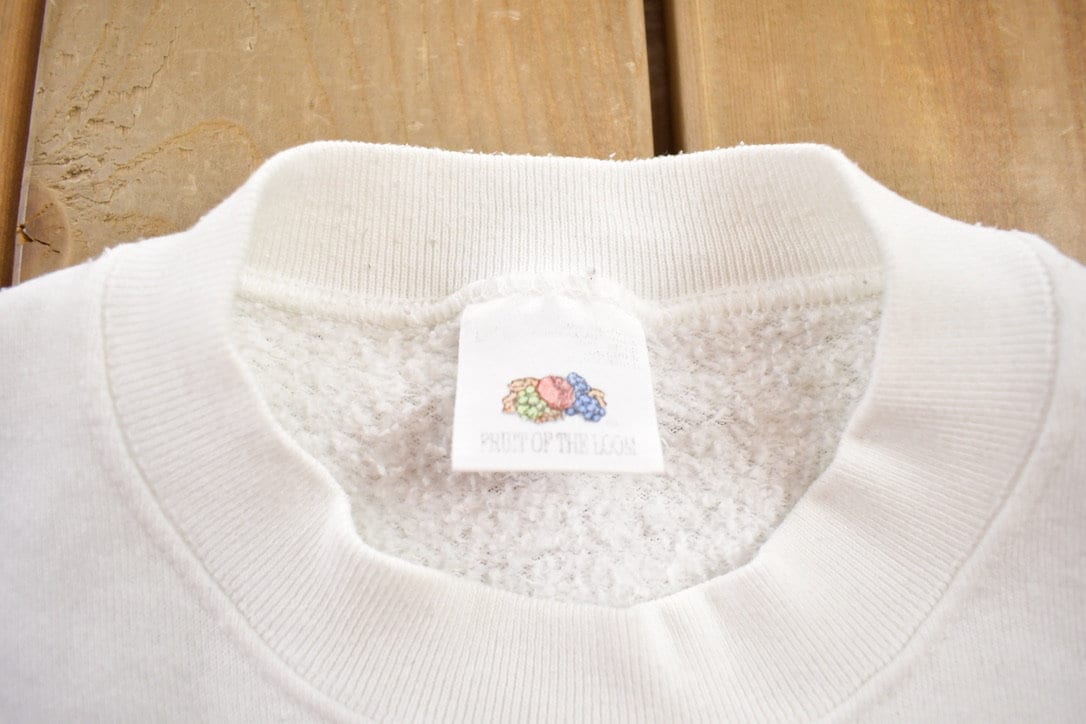 Vintage 1990s American Airlines White Crewneck Sweatshirt / 90s Crewneck / Vintage Blank / Essential / Made in USA / Fruit of The Loom