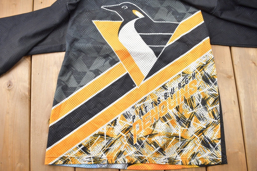 Vintage 1990s Pittsburgh Penguins NHL CCM Hockey Jersey /All Over Print / Pittsburgh Penguins / Sportswear / Made In USA