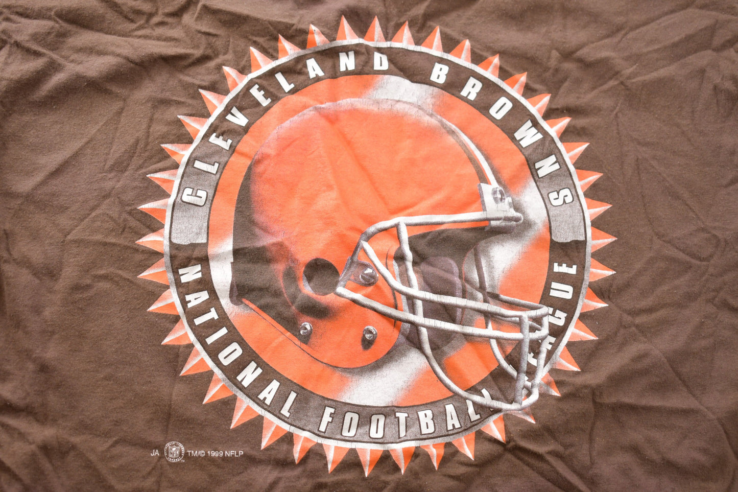 Vintage 1999 Cleveland Browns Helmet NFL Graphic T-Shirt/ Made In USA / Single Stitch / NFL / 90s Streetwear / Sportswear / Vintage