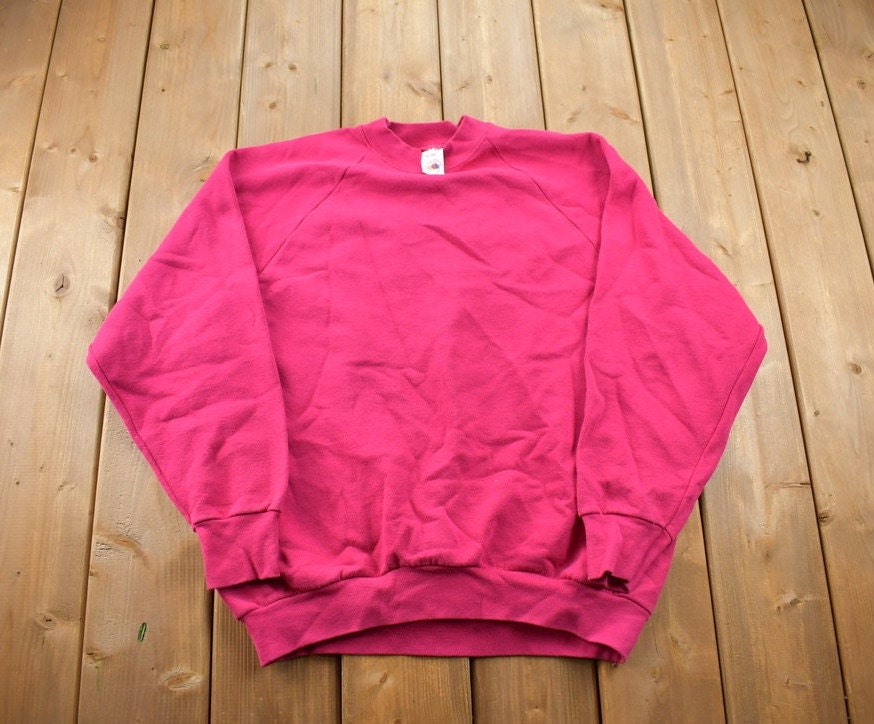 Vintage 1990s Pink Blank Fruit Of The Loom Crewneck Sweatshirt / 90s Crewneck / Essential / Streetwear / 90s Blank