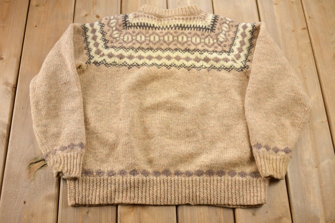 Vintage 1970s Beige Cottage Craft Knit  Sweater / 100% Wool / Patterned Sweater / Button Up / Hand Knit / Made In Canada