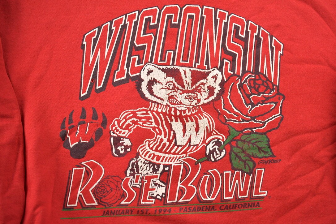 Vintage 1994 University of Wisconsin Badgers NCAA Rose Bowl Collegiate Crewneck / Made In USA / NCAA Sweatshirt / Sportswear / Jerzees