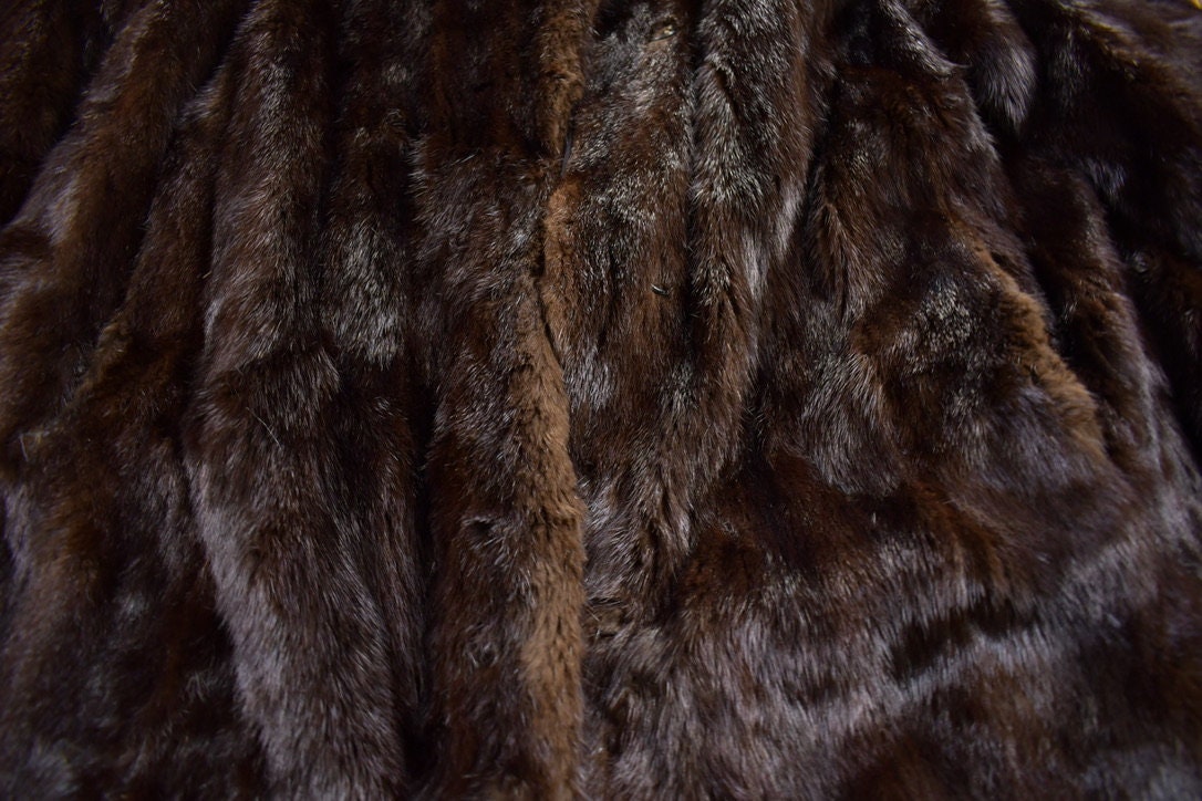 Vintage 1980s Regent Fur Coat / Winter Outerwear / Streetwear / Full Length / Warm and Cozy / True Vintage / Dark Fur