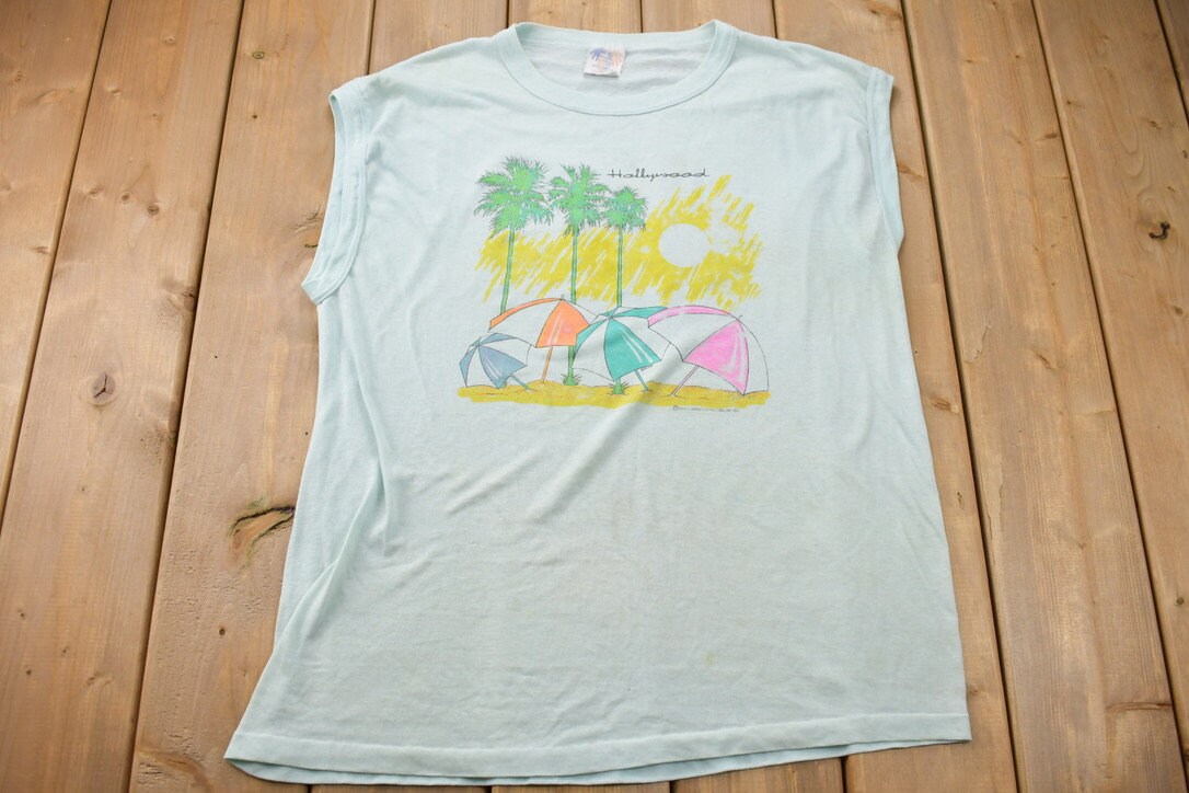 Vintage 1989 Hollywood Beach Graphic Sleeveless T-Shirt / Souvenir T Shirt / Streetwear / Made In USA / Vacation Tee / Single Stitch