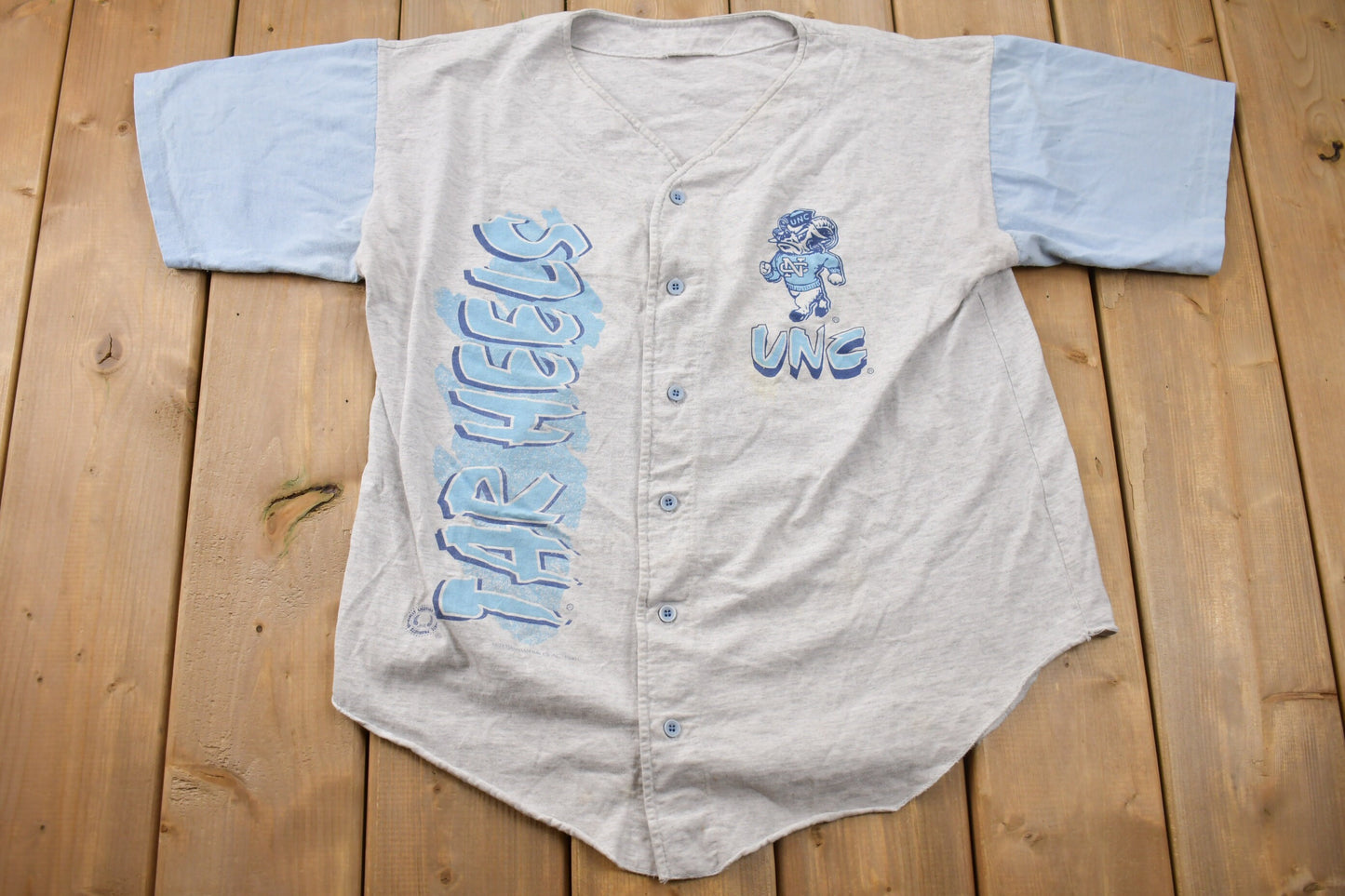 Vintage 1994 University of North Carolina Tar Heels Collegiate Baseball Button Up T-Shirt / NCAA Tee / Americana / Sportswear / Athleisure