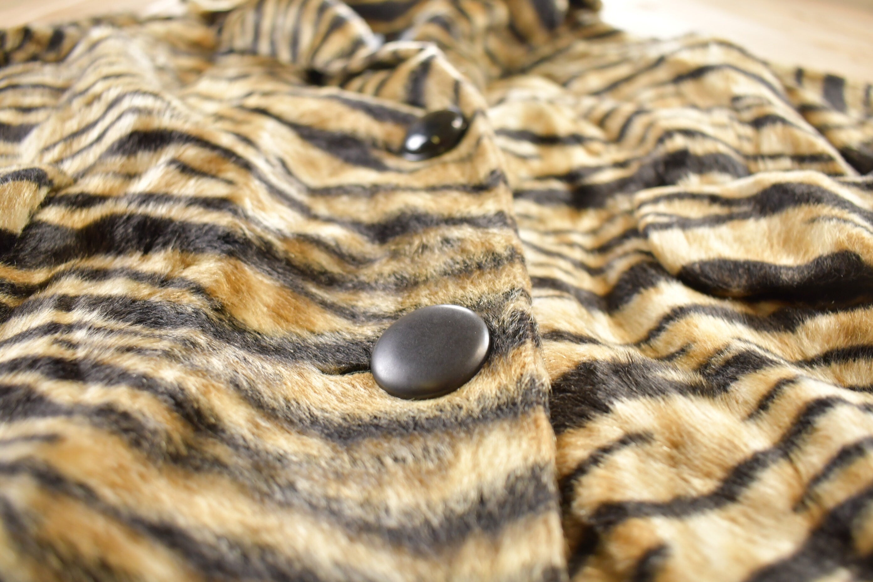 Vintage 1970s Leopard Print Fur Coat
