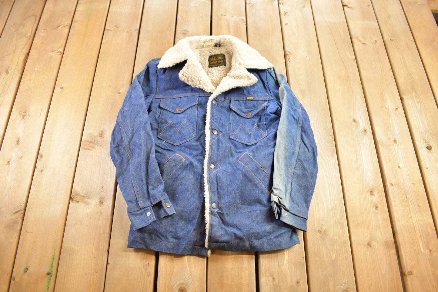 Vintage 1980s Sherpa Lined Maverick Ranch Coat / Vintage Denim / Streetwear / Vintage Fall Outerwear / Made in USA / Denim Jacket