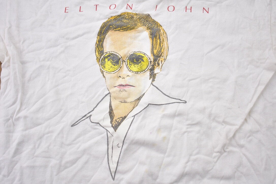 Vintage 2002 Elton John Greatest Hits T-Shirt / Vintage Concert Tee / Elton John / 90s / Streetwear / Concert Tee