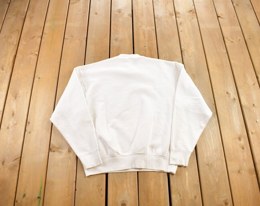 Vintage 1990s American Airlines White Crewneck Sweatshirt / 90s Crewneck / Vintage Blank / Essential / Made in USA / Fruit of The Loom