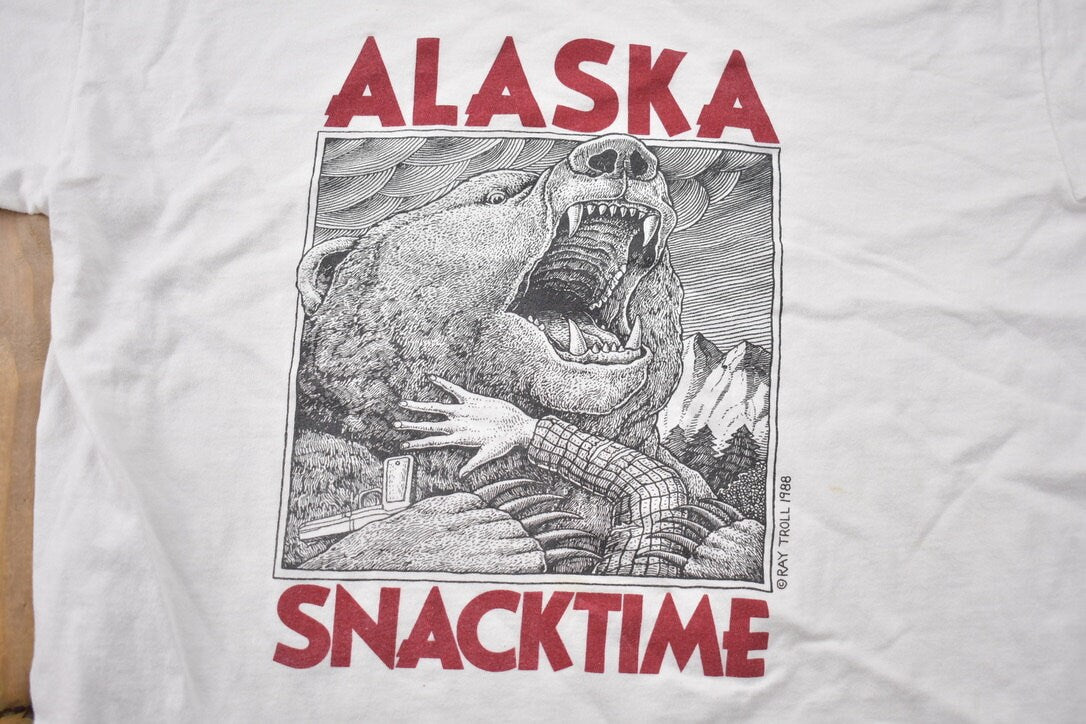 Vintage 1990s Deep Creek Alaska Snacktime Grizzly Bear Theme Graphic T-Shirt / Alaska Souvenir / Streetwear / Nature T Shirt / Outdoorsman