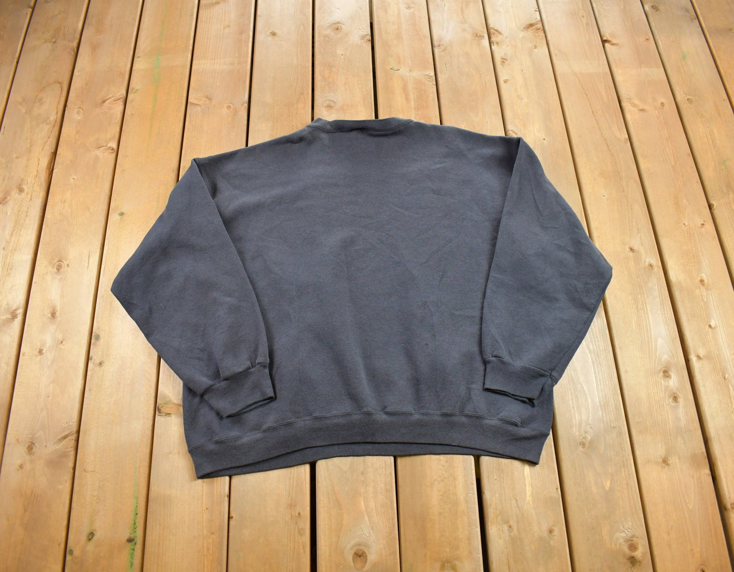 Vintage 1990s Winnebago Industries Crewneck Sweatshirt / 90s Crewneck / Made In USA / Essential / Streetwear / 90s Blank / Big Pullover