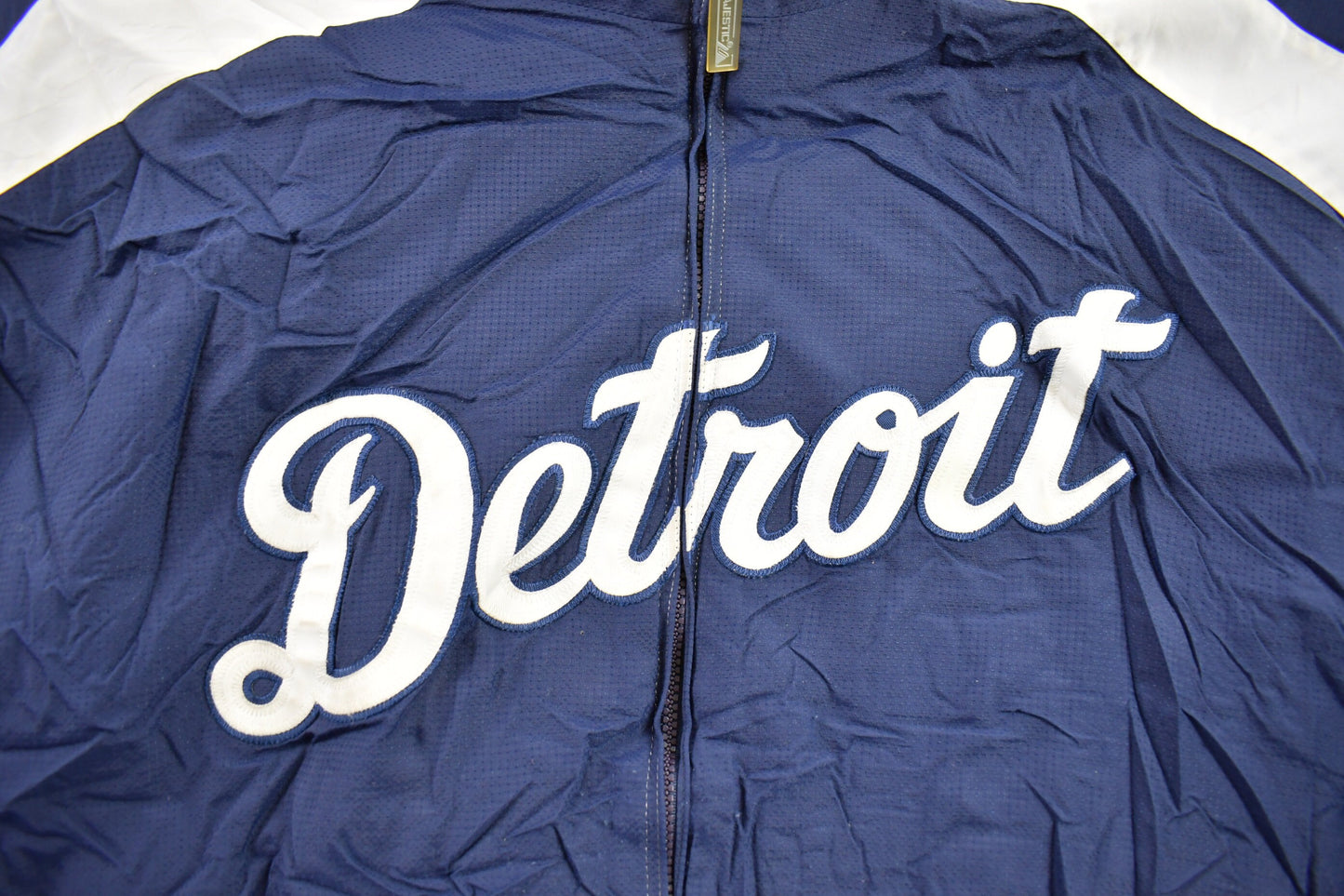 Vintage 1990s Detroit Tigers MLB Windbreaker Warm Up Jacket / Embroidered / Streetwear / Souvenir Jacket / Majestic