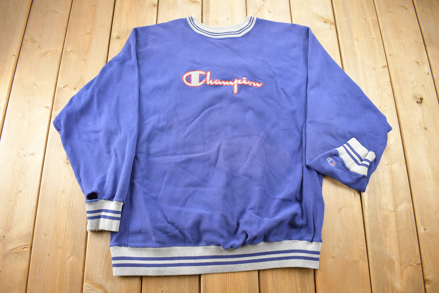 Vintage 1990s Champion Reverse Weave Embroidered Crewneck Sweatshirt / Vintage Champion / Ribbed Sweatshirt / Made In USA