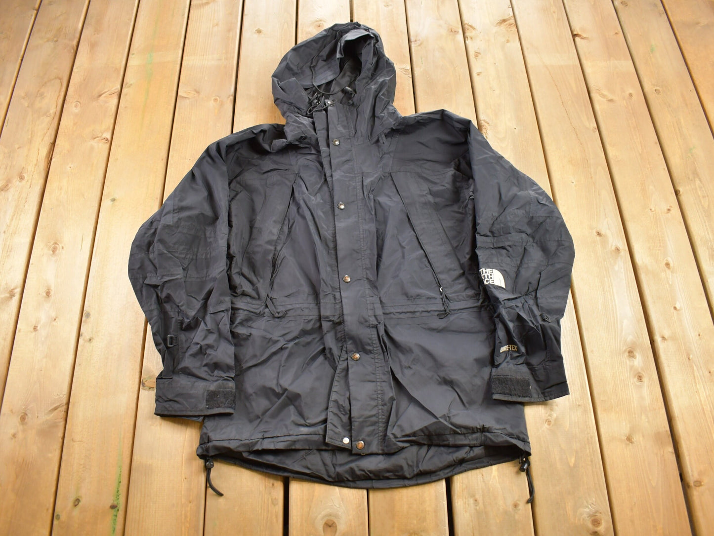 Vintage 1990s The North Face Black Gore-Tex Windbreaker Jacket / 90s TNF / Insulated / Streetwear / Athleisure / Rain Jacket