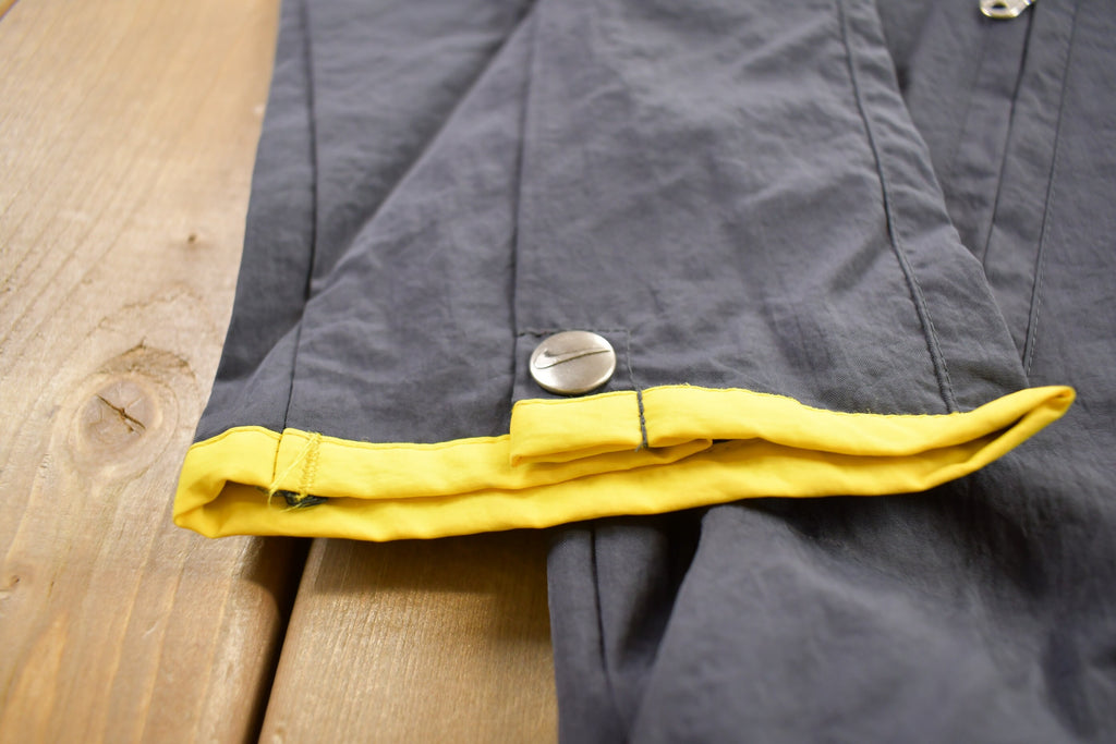 Vintage 1990s Nike Big Swoosh Pullover Windbreaker