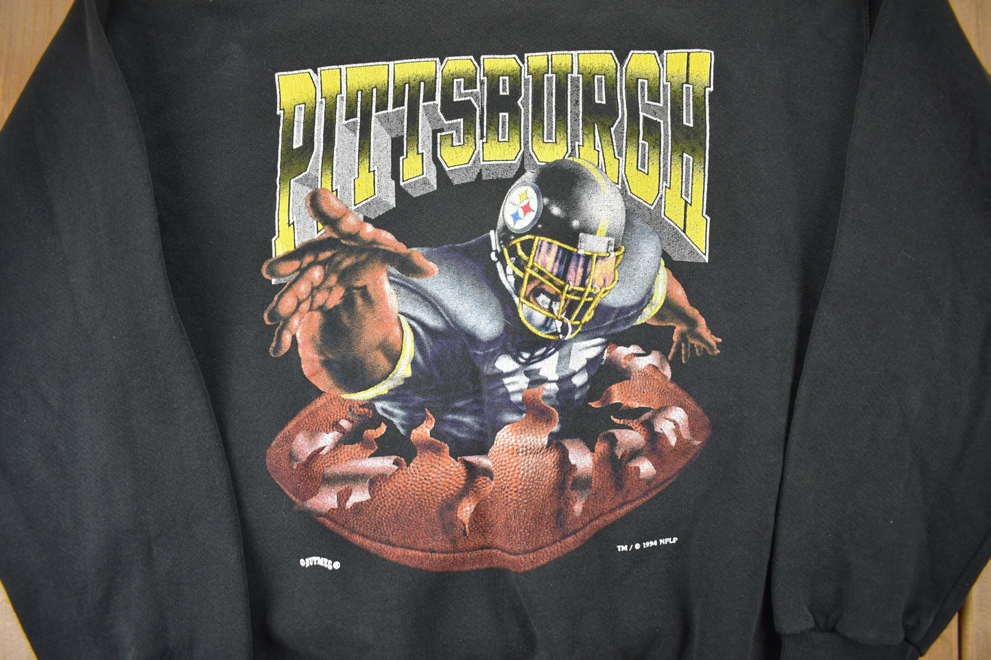 Vintage 1990s NFL Pittsburgh Steelers Crewneck / Made In USA / Football / Sportswear / Americana / Nutmeg