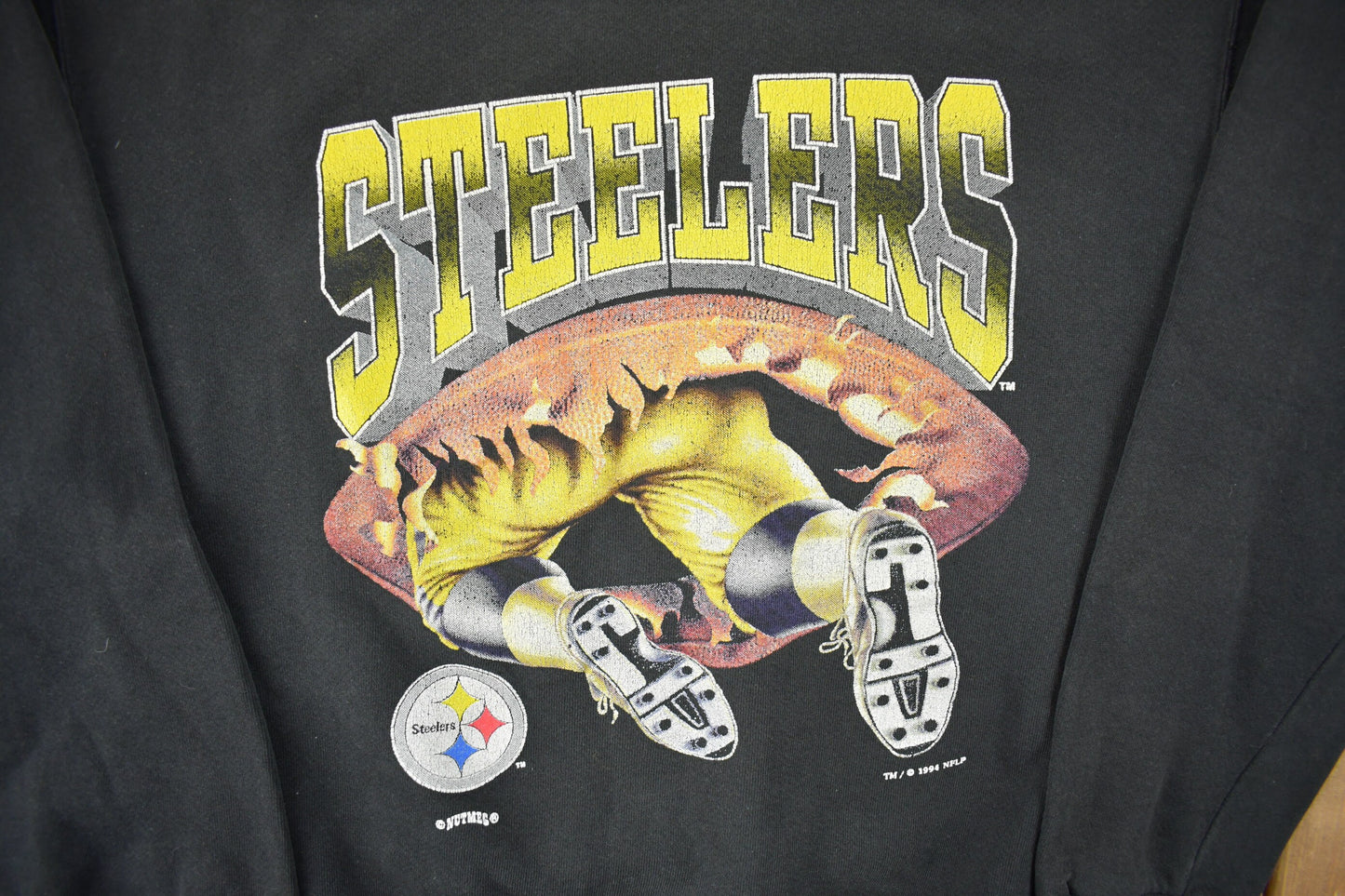 Vintage 1990s NFL Pittsburgh Steelers Crewneck / Made In USA / Football / Sportswear / Americana / Nutmeg