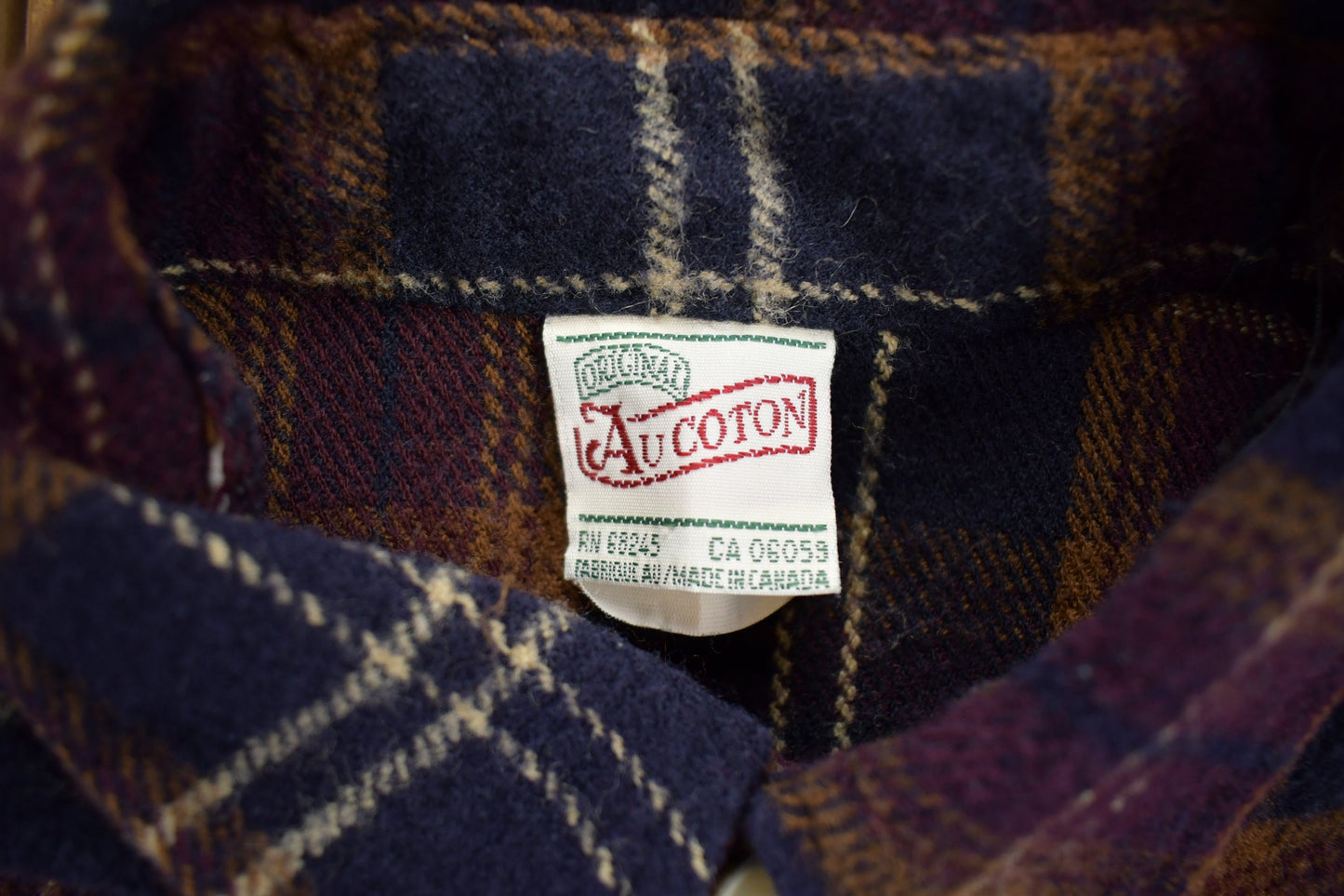 Vintage 1980s Aucoton Flannel  Button Up Shirt / 1980s Button Up / Vintage Flannel / Basic Button Up / Made In Canada